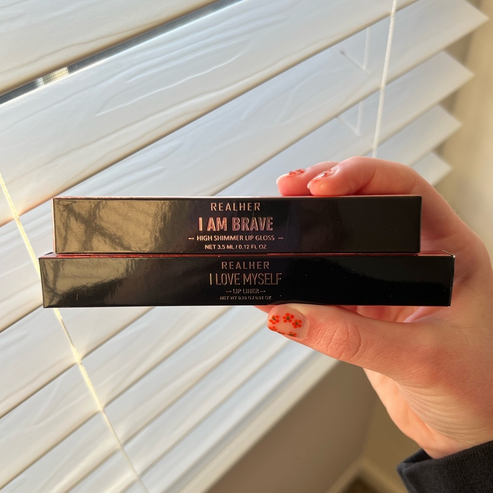 RealHer Lip Gloss + Lip Liner Bundle 💄